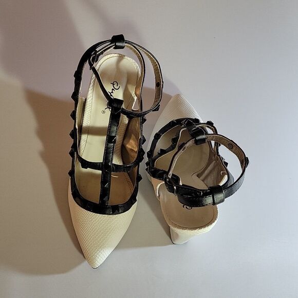 BRAND NEW QUPID POINTED TOE 'ROCKTUD" CAGET LEATHER PUMP WEDGE SHOE - Picture 5 of 16